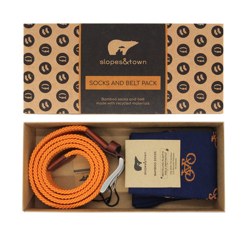 Gift Box belt Dirk and blue and orange bicycles socks